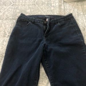 Style & Co curvy skinny leg jeans - size 12 short